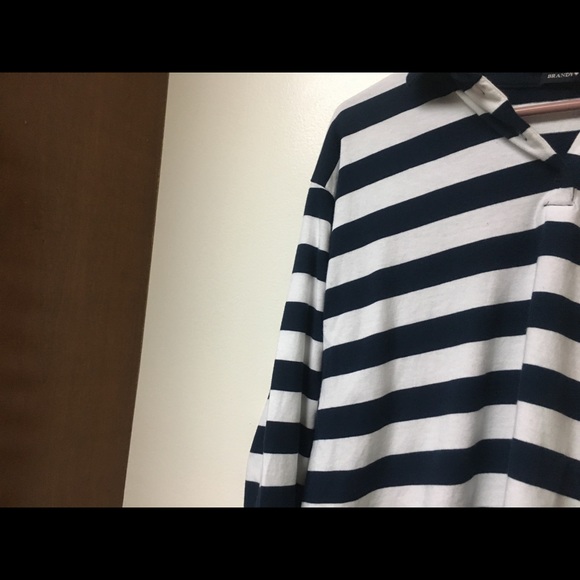 Brandy Melville navy blue striped Button Up top - Picture 4 of 4